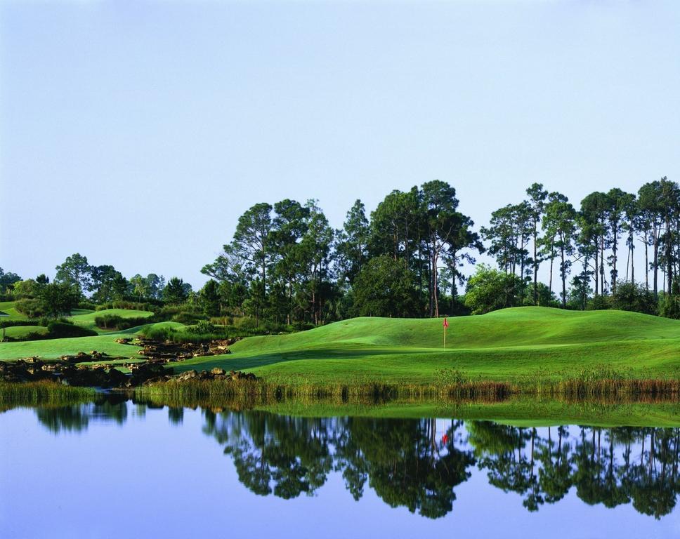 Naples Grande