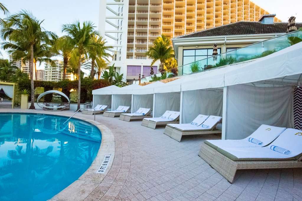 Resort Naples Grande Pine Ridge
