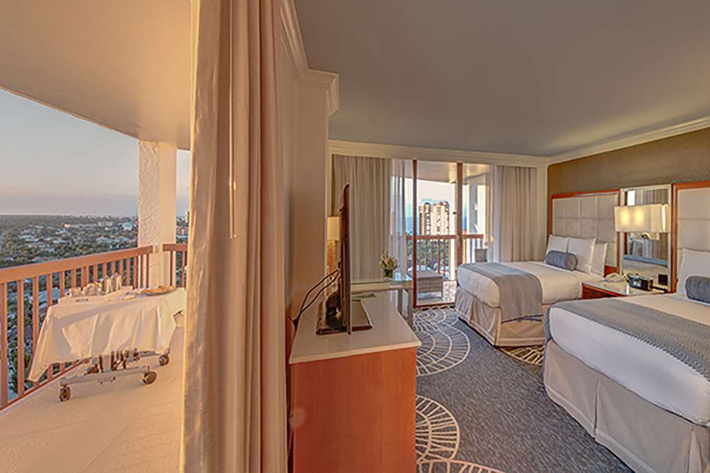 Resort Naples Grande Pine Ridge