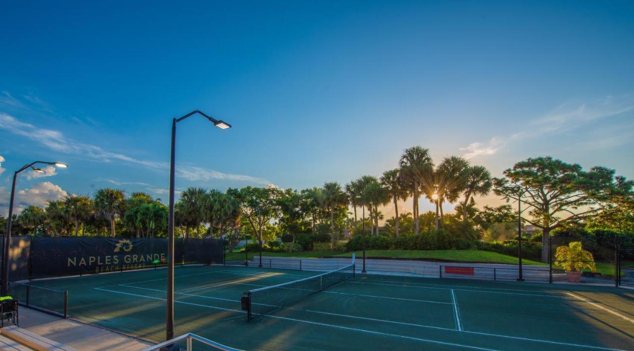 Resort Naples Grande Pine Ridge